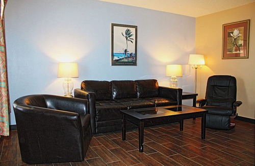 Weslaco Apartamento | Chic 1-bedroom with WiFi and AC in cool Donna, Texas