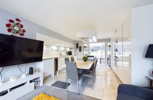Marlow Casa | Marlows Diamond 4 Bedroom Home
