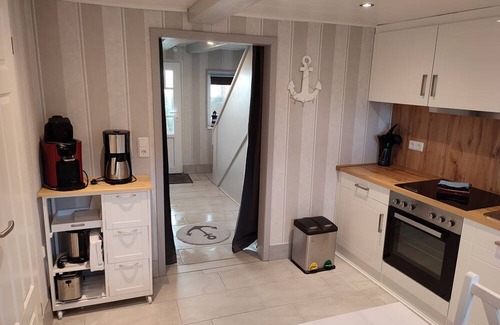 Hallig Langeneß Apartamento | Apartment 'Dat Lütte Huus' with Shared Terrace and Wi-Fi