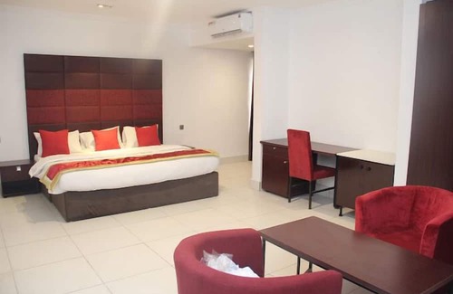 Ijebu Ode Hotel | AM 2 PM Hotel and Suites