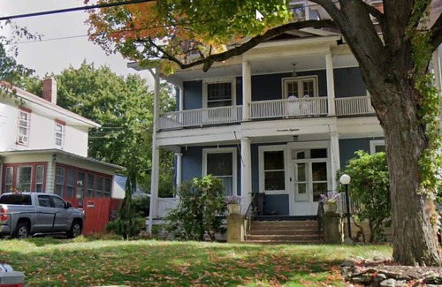 Scranton Casa | Spacious 5-bedroom Historic Home blending Charm with Modern