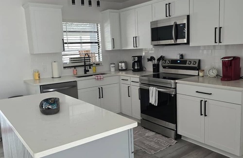 Spring Hill Casa | Home in Springhill with pool