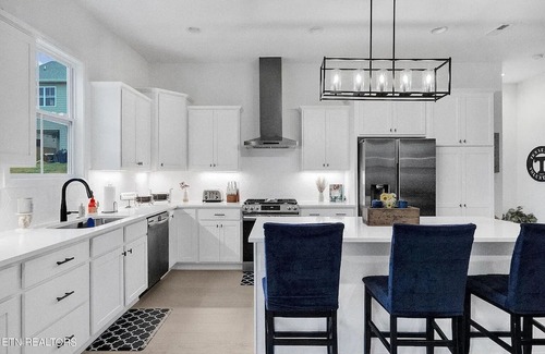Ashley Oaks Casa | Spacious Modern 5-bedroom Kid Friendly in West Knoxville