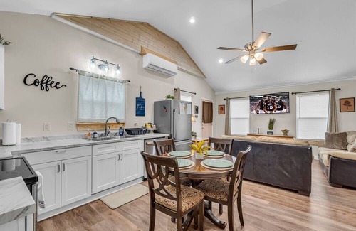 Starkville Casa | Relaxing | Private | Family Friendly