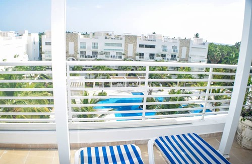 Villa Hermosa Apartamento | Stylish 3-Bedroom Escape with AC and WiFi in Welcoming La Caña