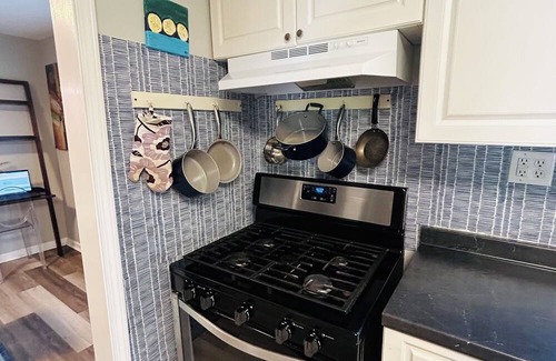 Gallatin Cabaña | Cottage by the Sheep - 3BD/2Bath
