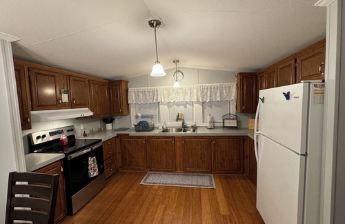 Schuyler Falls Casa | Charming 2-bedroom house with AC, WiFi in enchanting Schuyler Falls