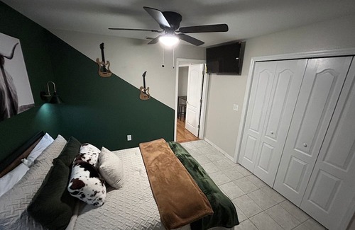 Wesley Chapel South Casa | Cozy Guest House in Zephyrhills/Wesley Chapel!
