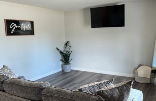 East Hemet Casa | Cozy 2-bedroom house in charming Hemet