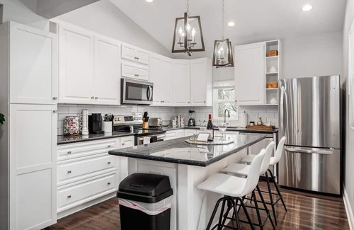 West Columbus Casa | Charming 4 BR Home in Franklinton