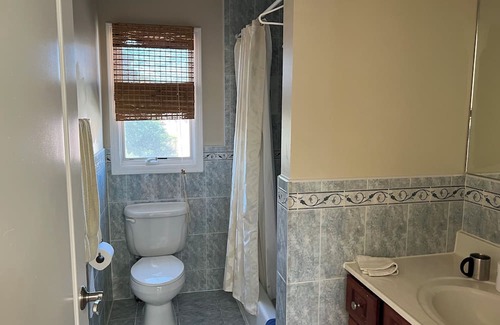Palisades Park Casa | Cozy & Private Room - 20 Mins to Manhattan Heart. Not Entire Home.