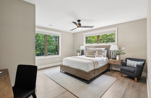 Casco Casa | Coffee Pond Cottage - Luxury Lake House
