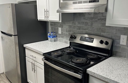 Ann Arbor Apartamento | Charming 2-bedroom apartment with fitness room, pool & WiFi in Ypsilanti