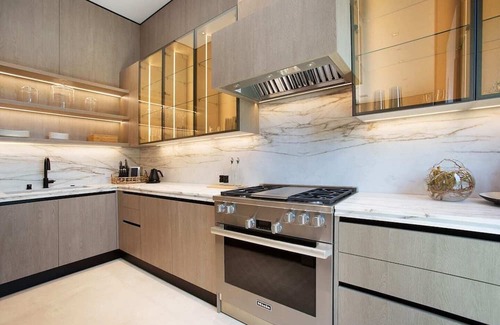 Beverly Hills Casa | Brand New immaculate modern home with incredible never to be disturbed panoramic views.