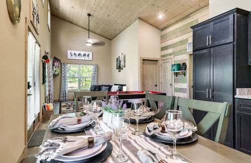 Sevierville Apartamento | Mountain Cabin Getaway Jacuzzi Stunning Views