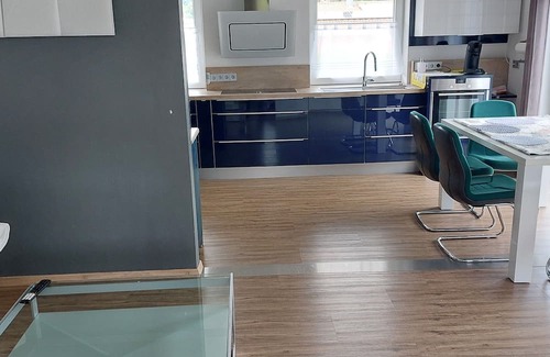 Schongau Apartamento | Apartment approx. 80m2 + 30m2 balcony in Schongau with charging station for e-car 11 KW