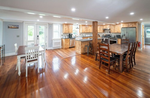 Cooperstown Casa | Luxurious Estate in Cooperstown, NY -3.2 miles from the Cooperstown Dreams Park