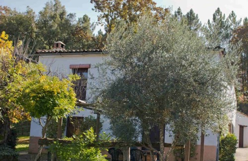 Fuenteheridos Casa | Country House 'Los Cascos' with Mountain View, Shared Pool and Air Conditioning