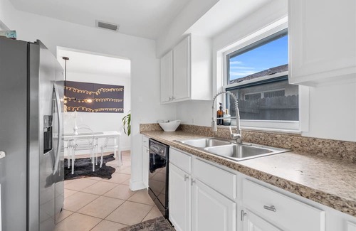 Naples Park Casa | North Naples Beach Retreat w/Prvt Pool!