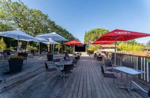 Crayssac Casa | Camping 4 étoiles - Parc aquatique - ccaadgi