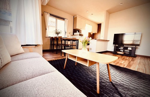 Omihachiman Casa | Prime Location, Spacious, 2BA, Quiet, 35 Min to Kyoto