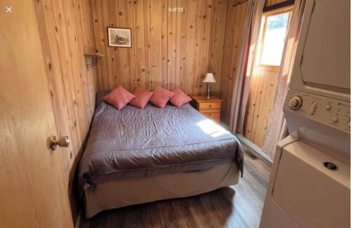 Westerose Cabina | Beautifull Cabin on over a half acre in Norris beach pigeon lake!
