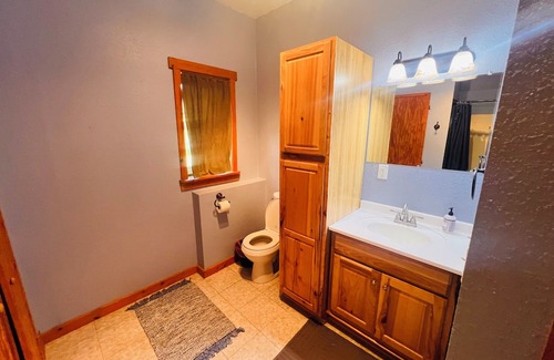Nemo Casa | Charming 3-bedroom House with WiFi in Serene Nemo