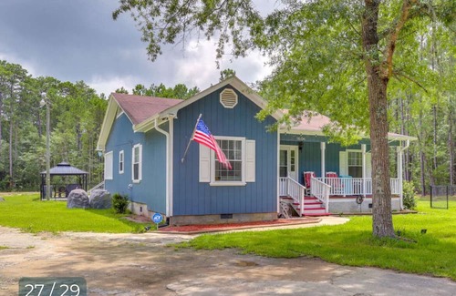 Little River Casa | Spacious 3 bedroom house in Little River. WiFi, AC, pool near Cherry Grove beach