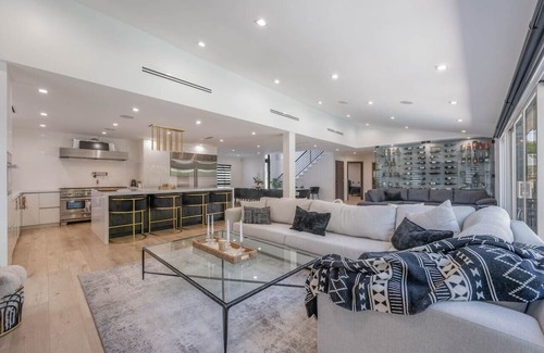 Granada Hills North Casa | ৎ୭ Gunther Luxurious Abodeৎ୭