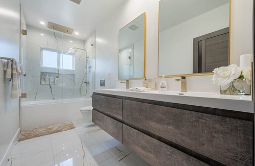 Granada Hills North Casa | ৎ୭ Gunther Luxurious Abodeৎ୭