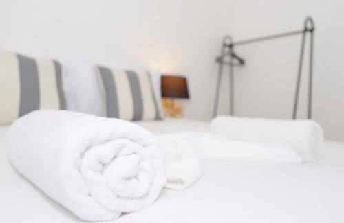 Lea Bridge Apartamento | Spacious elegant apartment
