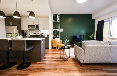 Brewerytown Apartamento | Imagine a stylish escape in Glenwood, the epitome of urban luxury