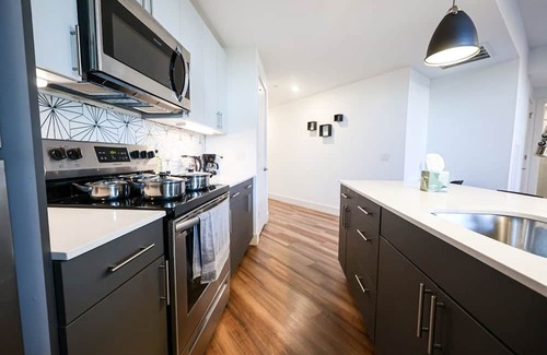 Brewerytown Apartamento | Imagine a stylish escape in Glenwood, the epitome of urban luxury