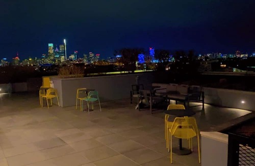 Brewerytown Apartamento | Imagine a stylish escape in Glenwood, the epitome of urban luxury
