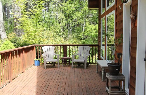 Anderson Island Cabina | Wildwood Vacation Retreat on Anderson Island