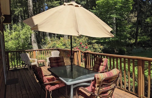 Anderson Island Cabina | Wildwood Vacation Retreat on Anderson Island