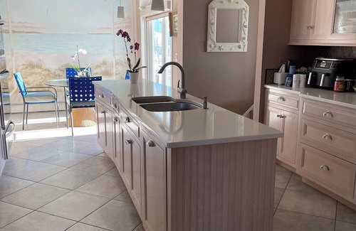 Yalesville Casa | Waterfront 2BR Oasis in East Haven – 10 Mins to New Haven