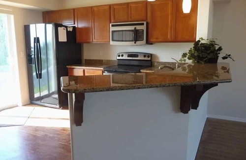 Northeast Anchorage Casa | Wonderful 3-bedroom townhome in Anchorage with mountain views