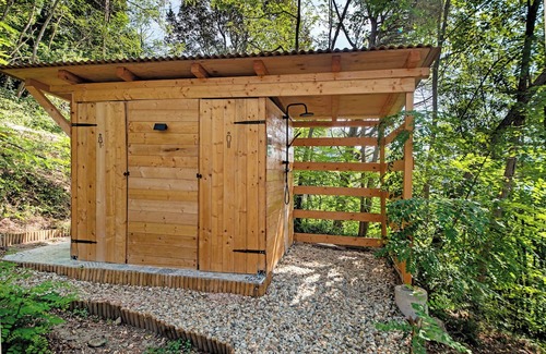 Carrodano Inferiore Alquiler De RV | Caravan 'Starsbox Cinque Terre - Casa' with Mountain View, Private Pool and Private Garden