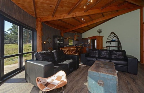 South Bruny Casa | Taylors Bay Cottage ~unique design!