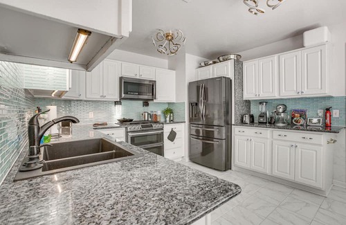 Algiers Casa | Inviting New Orleans Home w/Theater & Grill!
