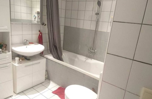 Wiesloch Apartamento | Direkt am Golfplatz Gelegene Ferienwohnung, Zentral zu Allen Plätzen der Region