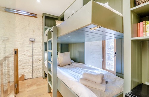 Pen-y-Park Casa | The Moor Tower - Two Bedroom House, Sleeps 4