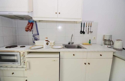 Roda Apartamento | Studio Apartment 'Standard 4' with Shared Terrace, Wi-Fi and Air Conditioning