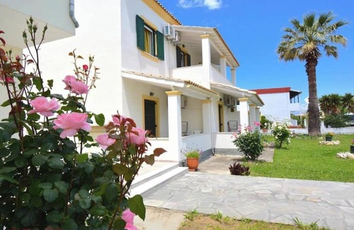 Roda Apartamento | Studio Apartment 'Standard 4' with Shared Terrace, Wi-Fi and Air Conditioning