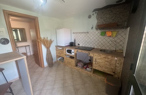 Castellaro Apartamento | Apartment 'Studio' with Shared Garden and Wi-Fi