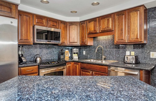 Kihei Apartamento | Immaculate Condo across from Beach MBQ208B