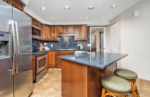 Kihei Apartamento | Immaculate Condo across from Beach MBQ208B