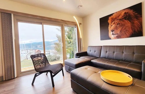 Cowichan Bay Casa | Cozy and Spacious 3 Bedroom House on Historic Marina