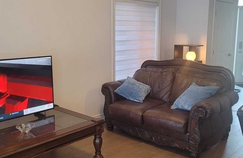 County of Brant Casa | Amazing COMFY One bedroom in Paris in a pretty and quiet place very close to 403